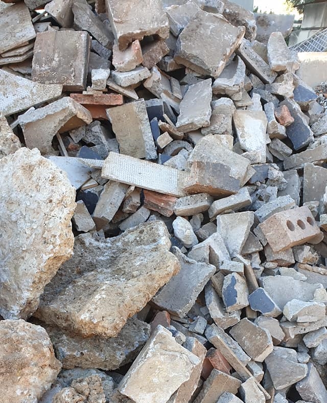 Recycling bricks, tiles and Concrete to make Concrete Blocks, Besser Bricks or Cinder Blocks?
